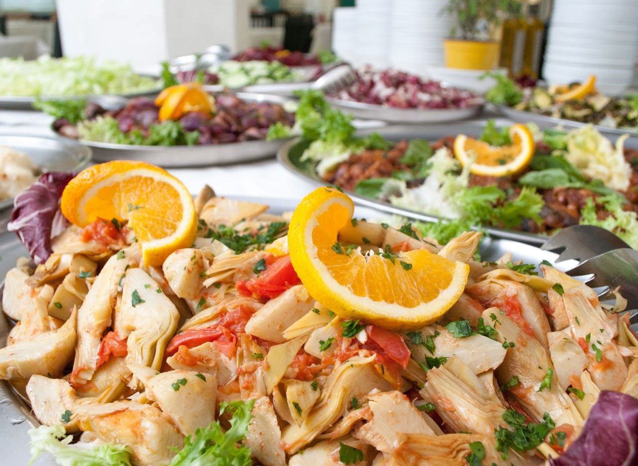 Ti piacerebbe assaggiare i piatti preparati dal nostro Ristorante Mediterraneo?